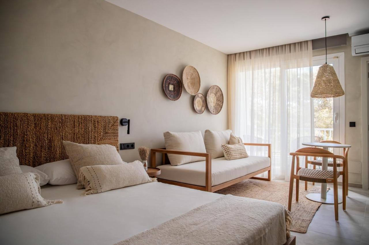 Apartamentos Top Secret Prestige Es Pujols - Formentera Vacaciones מראה חיצוני תמונה
