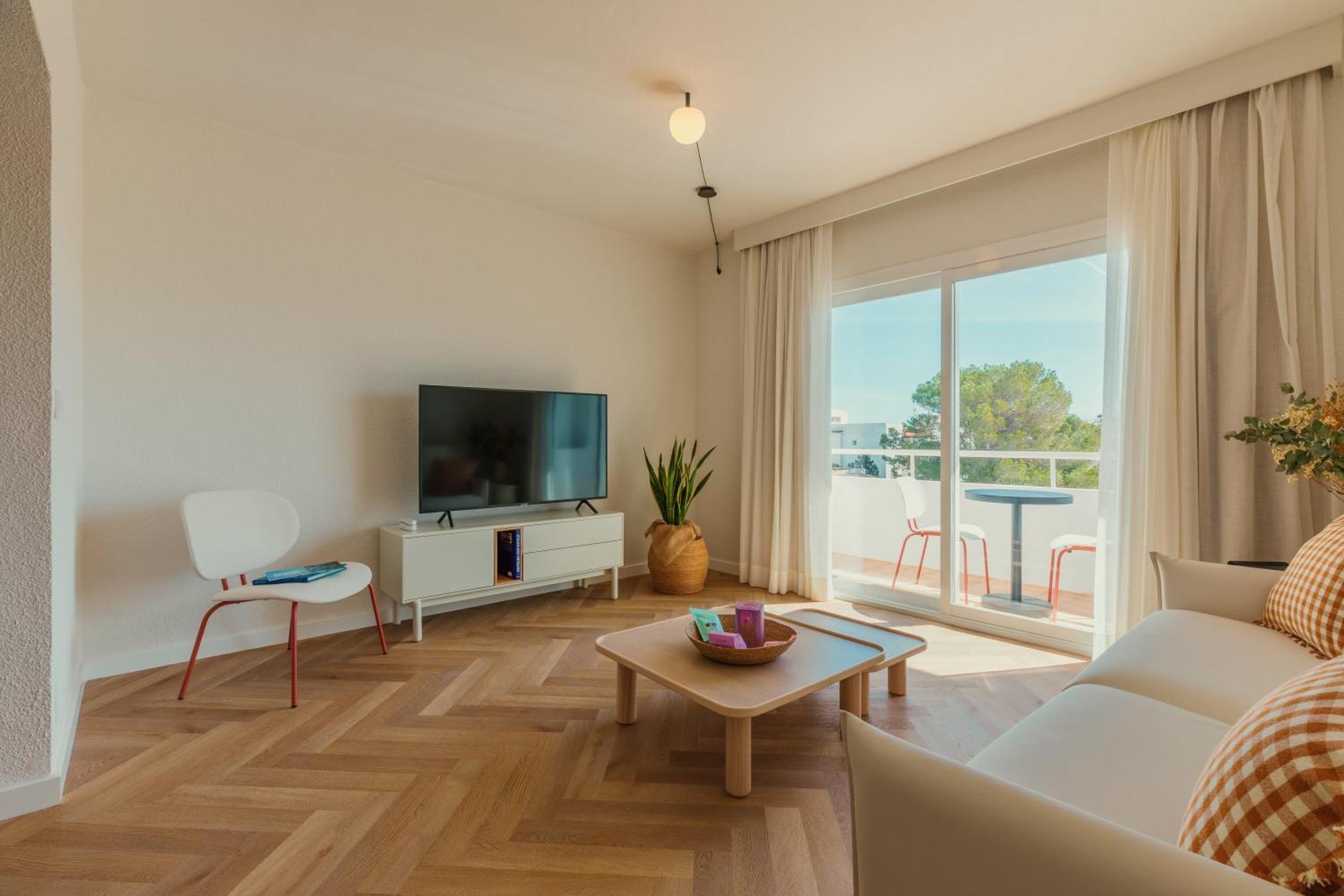 Apartamentos Top Secret Prestige Es Pujols - Formentera Vacaciones מראה חיצוני תמונה